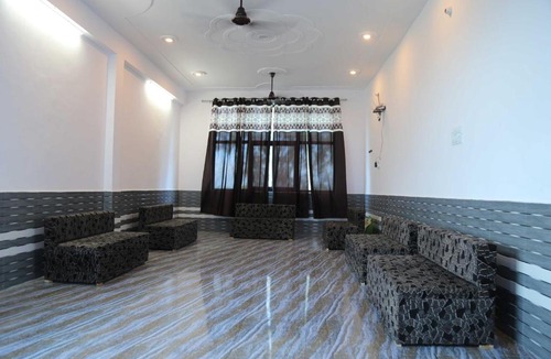 Khurja Hotel | Hotel O Royal Green Hotel