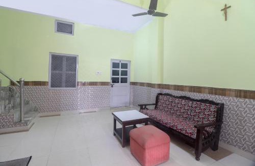 Bulandshahr Hotel | Hotel O Santoshi Guest House