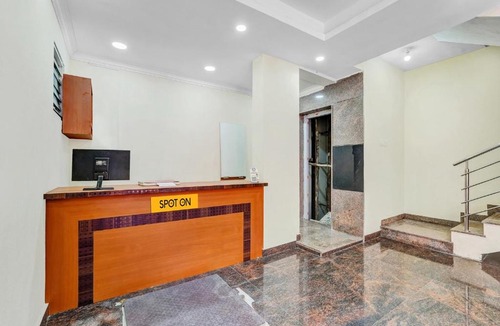 Bengaluru Hotel | Hotel O Sri Thirumala Lodge