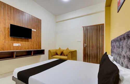 Noida Hotel | Hotel O The Grand Luxury