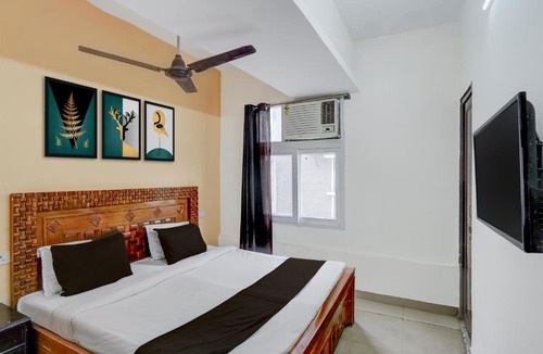 Lajpat Nagar Hotel | Hotel O The Qotel Palace - Lajpat Nagar