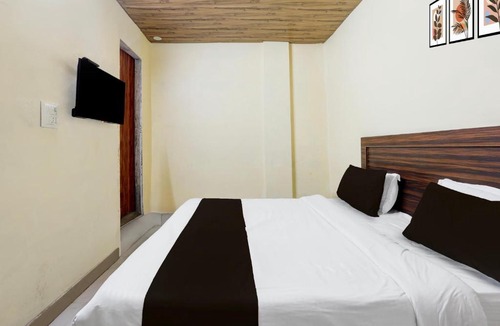 Prem Nagar Hotel | Hotel O Uttaranchal University Dehradun