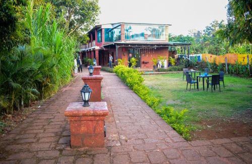 Gureghar Hotel | Hotel On The Rocks to Hotel On The Rocks With Swimming