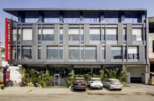 Mahipalpur Extension Hotel | HOTEL PARK TREE A UNIT OF PRITHVI PALACE DELHI Airport