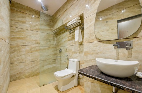 Paharganj Hotel | Hotel Pearl Plaza