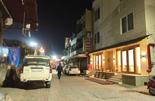 Paonta Sahib Hotel | Hotel Pontika