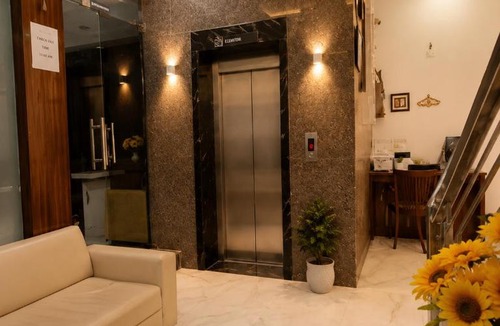 Taj Ganj Hotel | Hotel Prime Taj of Star - #Fully AC Rooms #5 Min Drive to Taj mahal East Gate