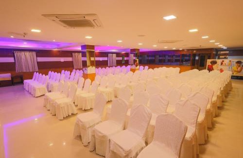 Dindigul Hotel | Hotel PVK Grand Dindigul