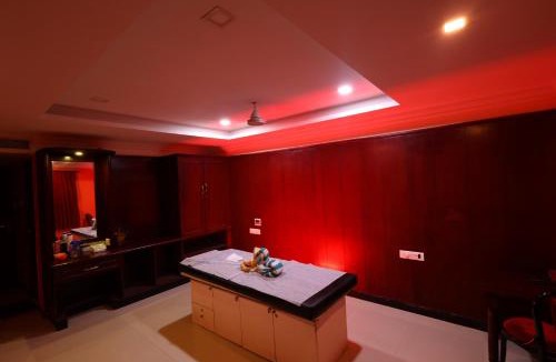 Dindigul Hotel | Hotel PVK Grand Dindigul