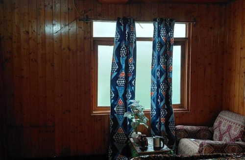 Srinagar House | Hotel Qazi Villa