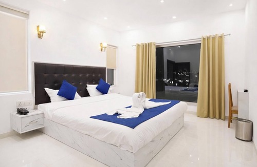 Lansdowne Hotel | Hotel Ramjay Corbet jungle Resort Rampur