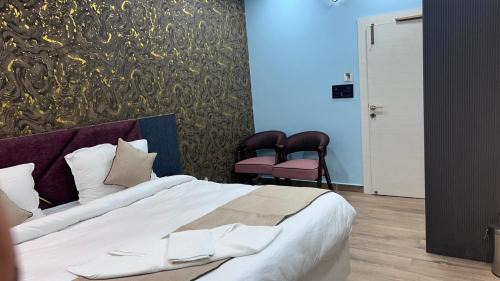 Khagaria Hotel | Hotel Rashmi Grand