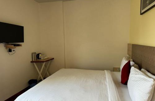 Sidhpur Hotel | Hotel River Retreat