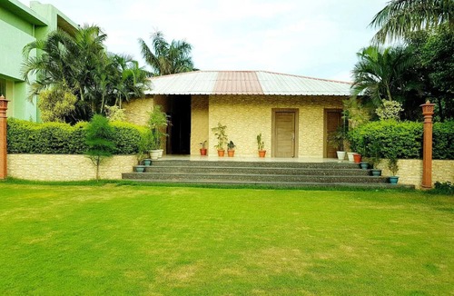 Haldwani Hotel | Hotel Riya Palace