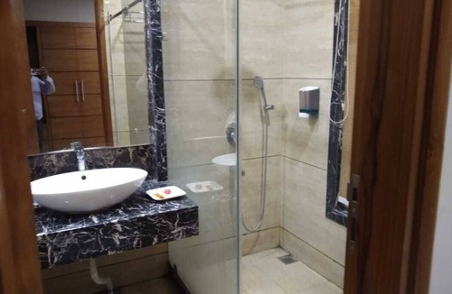 Paonta Sahib Hotel | Hotel Royal Hillton