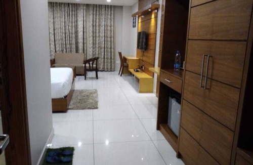 Paonta Sahib Hotel | Hotel Royal Hillton