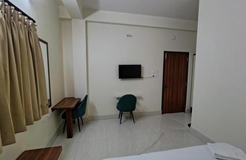 Islampur Hotel | Hotel Royal Paradise - Fuel-up for the Journey