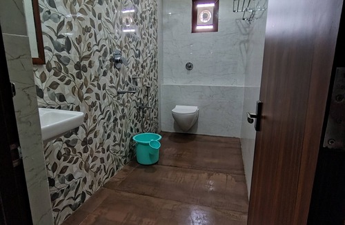 Islampur Hotel | Hotel Royal Paradise