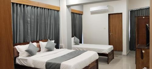 Gandhinagar Hotel | Hotel Royal Park