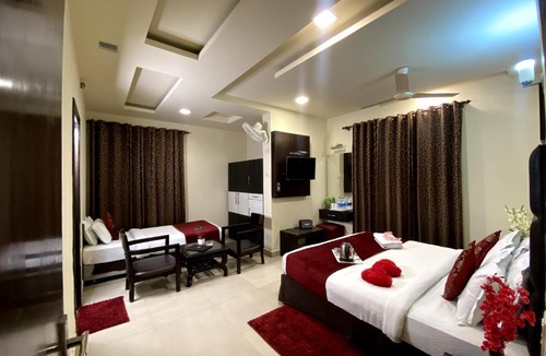 Bhimtal Hotel | Hotel Royal Rosette Lake View BHIMTAL