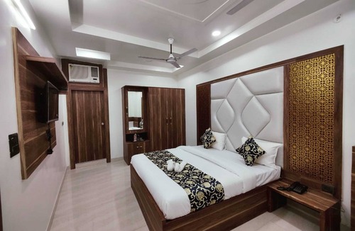 Aligarh Hotel | Hotel Royal Vrindavan