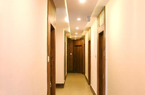 Hosur Hotel | Hotel Sakura Inn