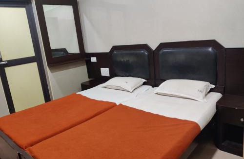 Mylapore Hotel | Hotel Sarada Nivas