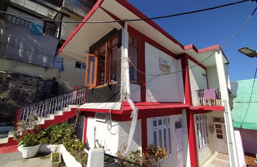 Library Road Hotel | Hotel Saraswati, Mussoorie