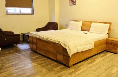 Gandhinagar Hotel | Hotel ShivInn