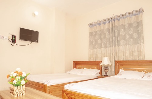 Mirpur House | Hotel Sikder Residential - Deluxe Double Room - Non AC