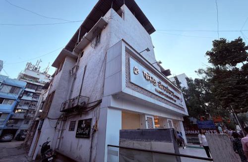 Vile Parle East Hotel | Hotel Silver Leaf - Vile Parle East - Near Mumbai Airport