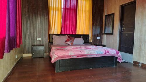 Sakalana Range Hotel | Hotel Skyline