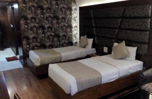 Panchkula Urban Estate Hotel | Hotel Solitaire Chandigarh - 10 Mins from Railway Station