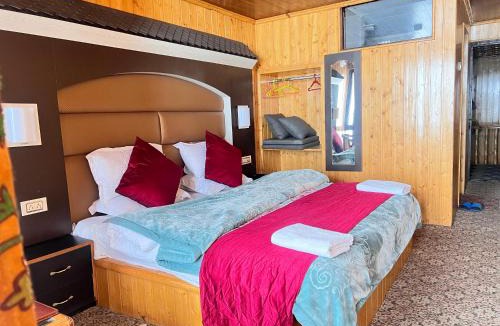 Gund Hotel | Hotel Sonamarg Glacier