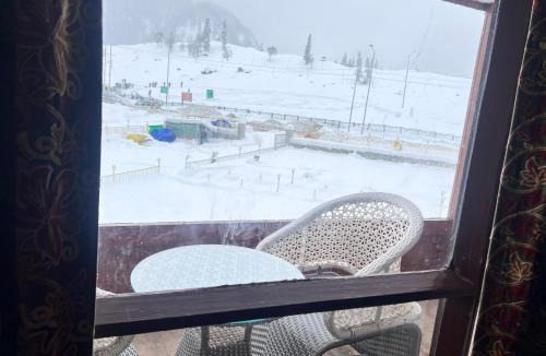Gund Hotel | Hotel Sonamarg Glacier