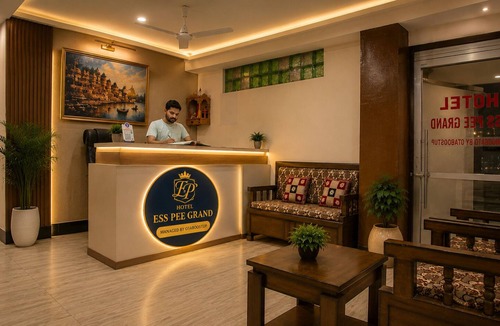 Phase 5 Hotel | Hotel SP Grand Sector 55 By OTABoostup
