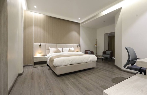 Bareilly Hotel | Hotel Swarn Towers