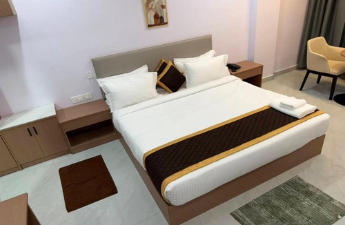 Anakapalle Hotel | Hotel Takasi Heaven