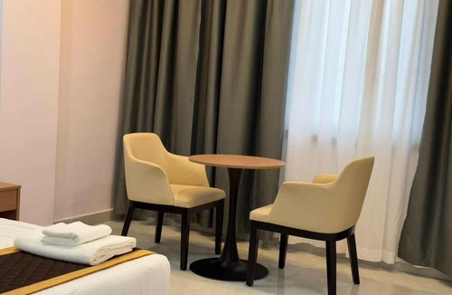 Anakapalle Hotel | Hotel Takasi Heaven