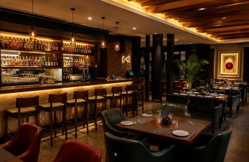 Chanakyapuri Hotel | Hotel The Caves Near IGI Airport Delhi