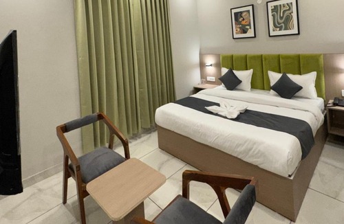 Kharar Hotel | Hotel The Merc