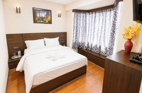 Darjeeling Hotel | Hotel The Olive Branch Near Gurudwara