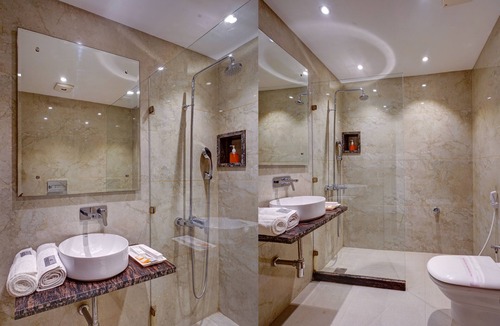 Motia Khan Hotel | Hotel The Pearl - Newly Renovated in City Centre