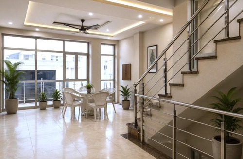 Chandigarh House | Hotel The RR Residency Sector 45