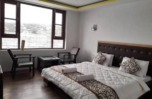 Kargil Hotel | Hotel The White Castle Kargil
