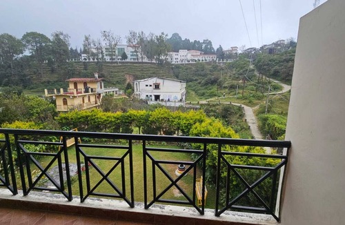 Bhowali Hotel | Hotel Trvaller Inn