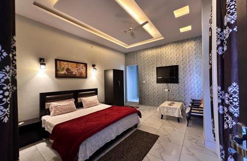 Haldwani Hotel | Hotel Tulsi