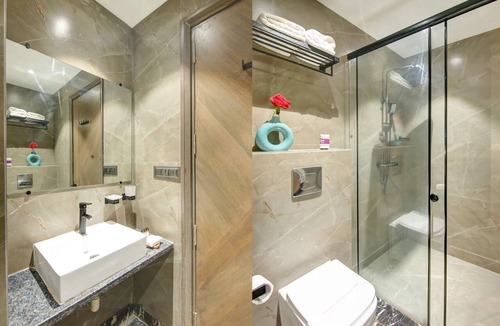 Paharganj Hotel | HOTEL UPTOWN - Luxury Restaurant & Rooftop Near Connaught Place