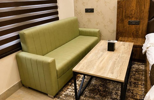Panipat Hotel | Hotel Urbanm Veins