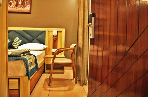 Devaprayag Hotel | Hotel US Tower